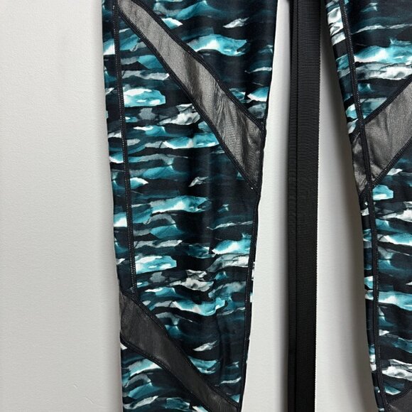 EUC - Fabletics Leggings with Mesh - Size L - Picture 2 of 7